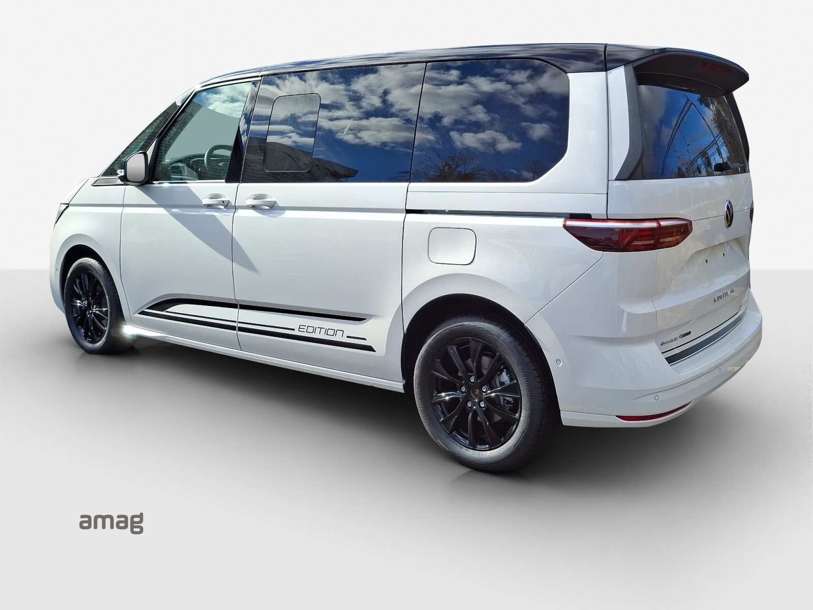 VW Multivan Life Edition kurz, Full-Hybrid Petrol/Electric, New car, Automatic - 3