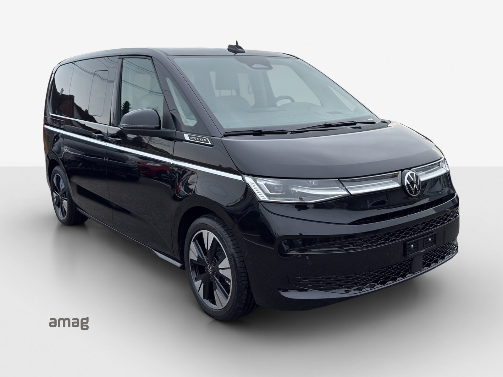 VW Multivan Style Liberty kurz, Full-Hybrid Petrol/Electric, New car, Automatic - 6