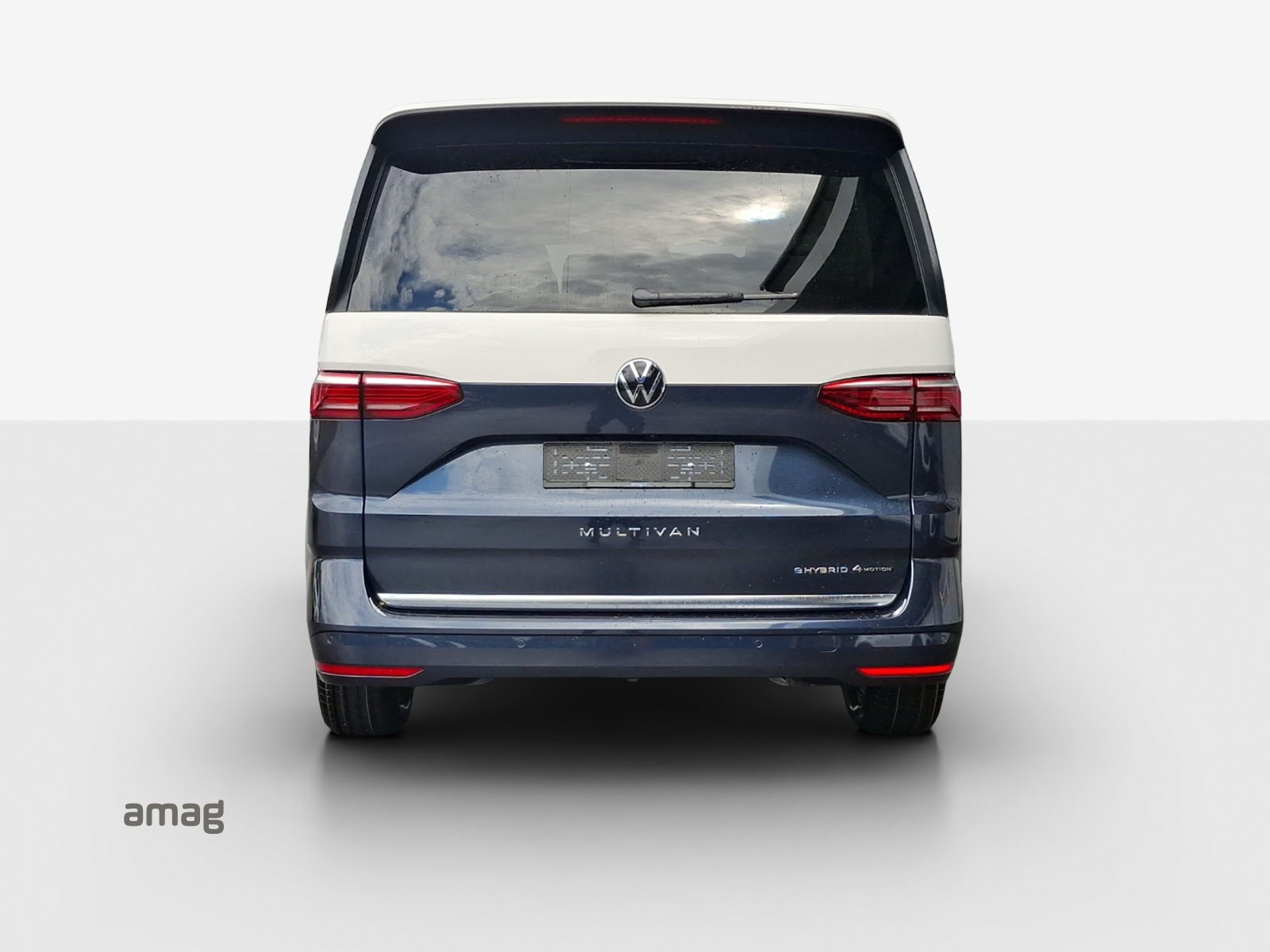 VW Multivan Liberty kurz, Voll-Hybrid Benzin/Elektro, Neuwagen, Automatik - 4