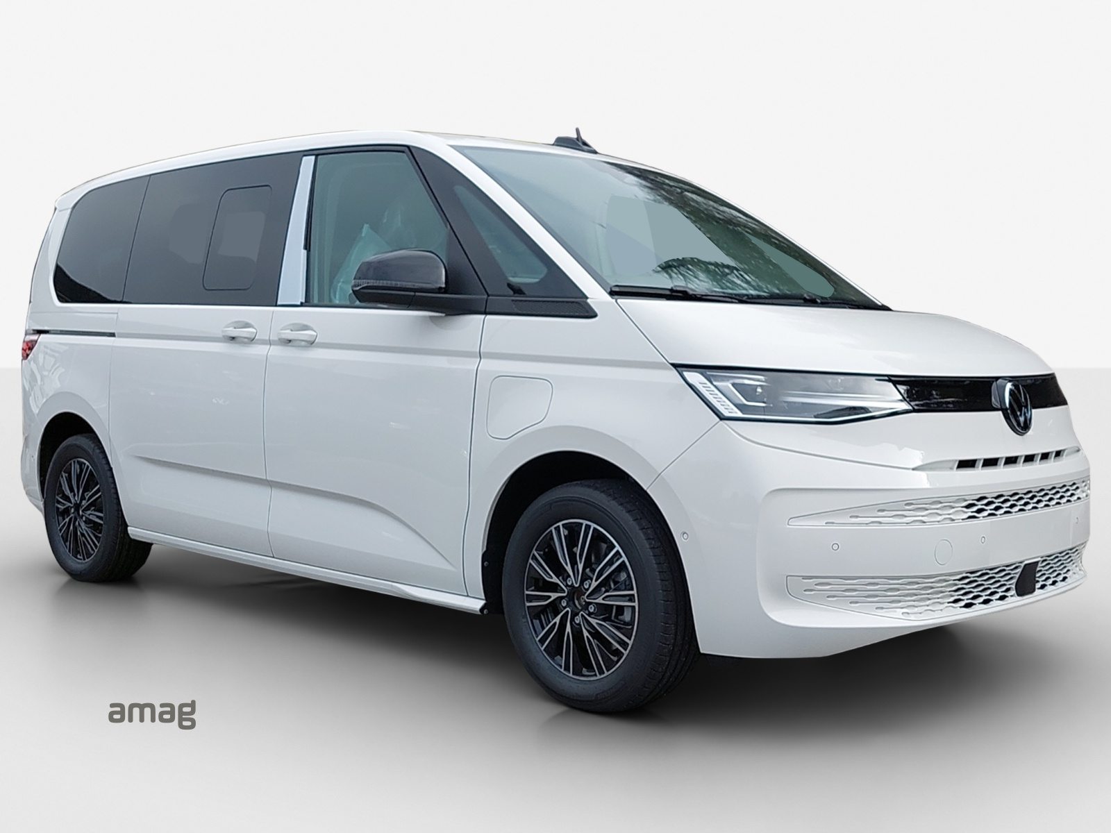 VW Multivan Liberty kurz, Voll-Hybrid Benzin/Elektro, Neuwagen, Automatik - 6
