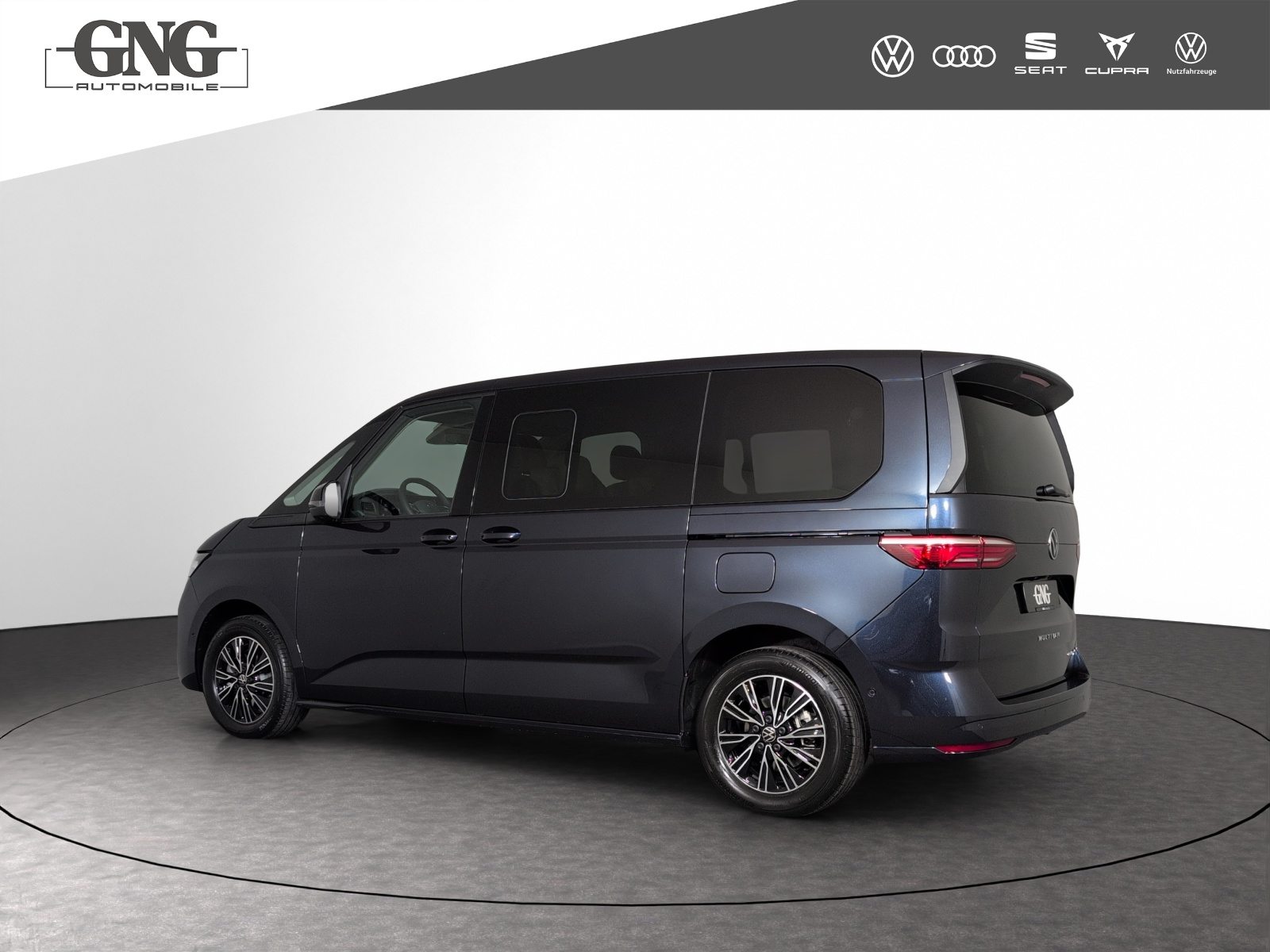VW Multivan Liberty kurz, Full-Hybrid Petrol/Electric, New car, Automatic - 2