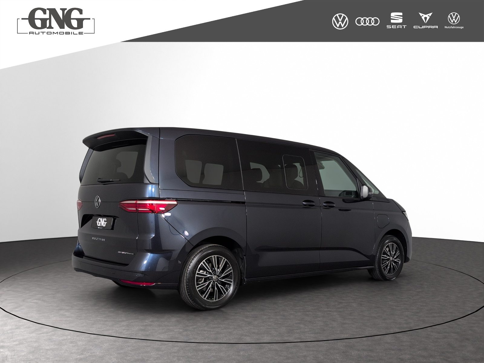 VW Multivan Liberty kurz, Full-Hybrid Petrol/Electric, New car, Automatic - 3