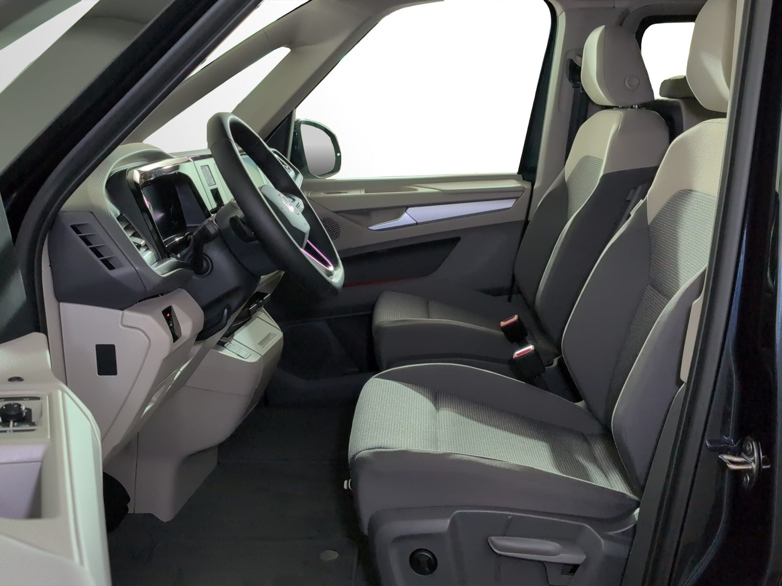 VW Multivan Liberty kurz, Full-Hybrid Petrol/Electric, New car, Automatic - 5