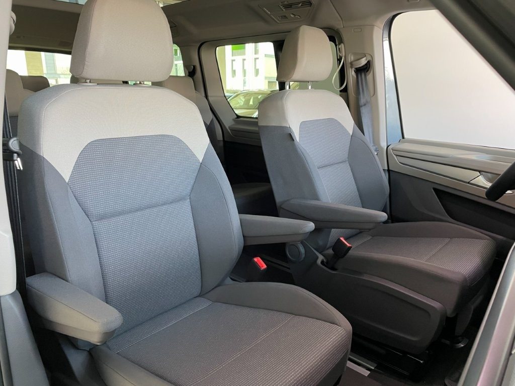 VW Multivan Liberty lang, Diesel, New car, Automatic - 6