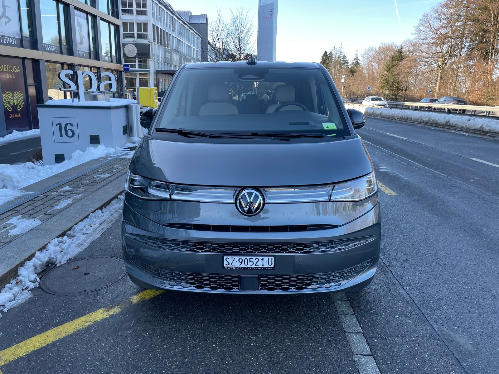 VW Multivan 1.5 eHybrid Style 4Motion DSG, Plug-in-Hybrid Benzina/Elettrica, Auto nuove, Automatico - 2