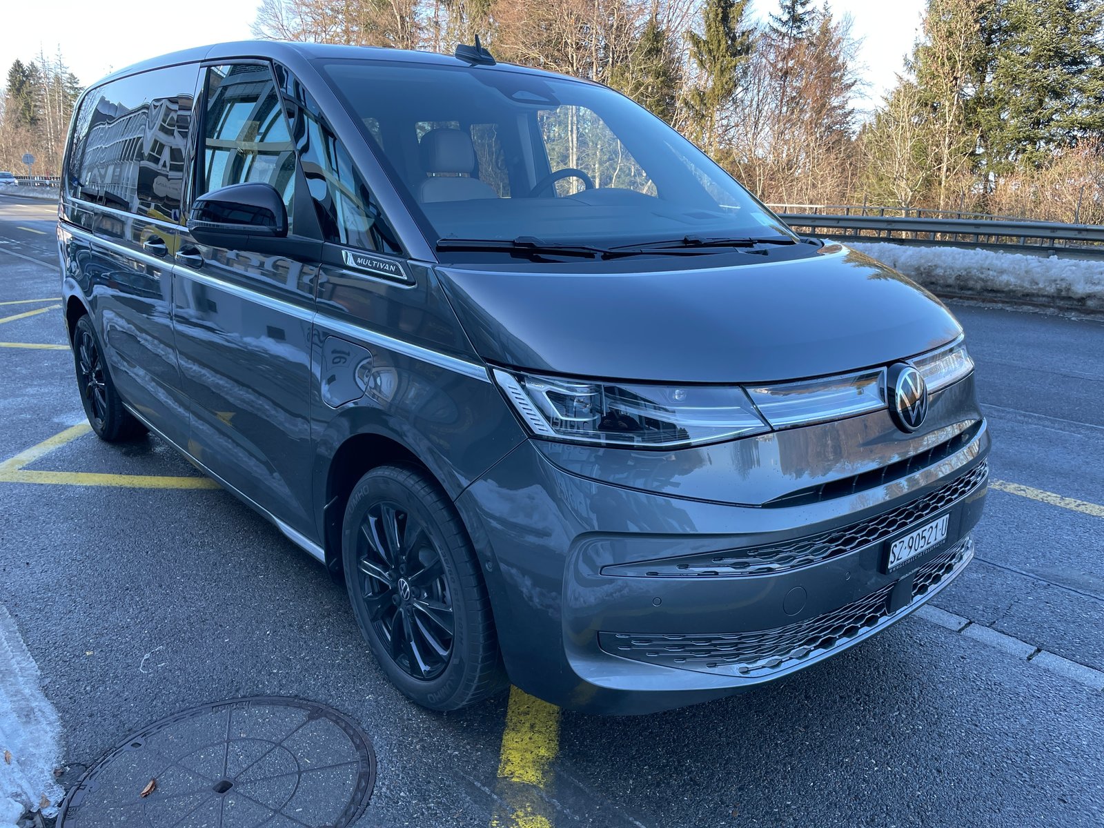 VW Multivan 1.5 eHybrid Style 4Motion DSG, Plug-in-Hybrid Benzina/Elettrica, Auto nuove, Automatico - 4