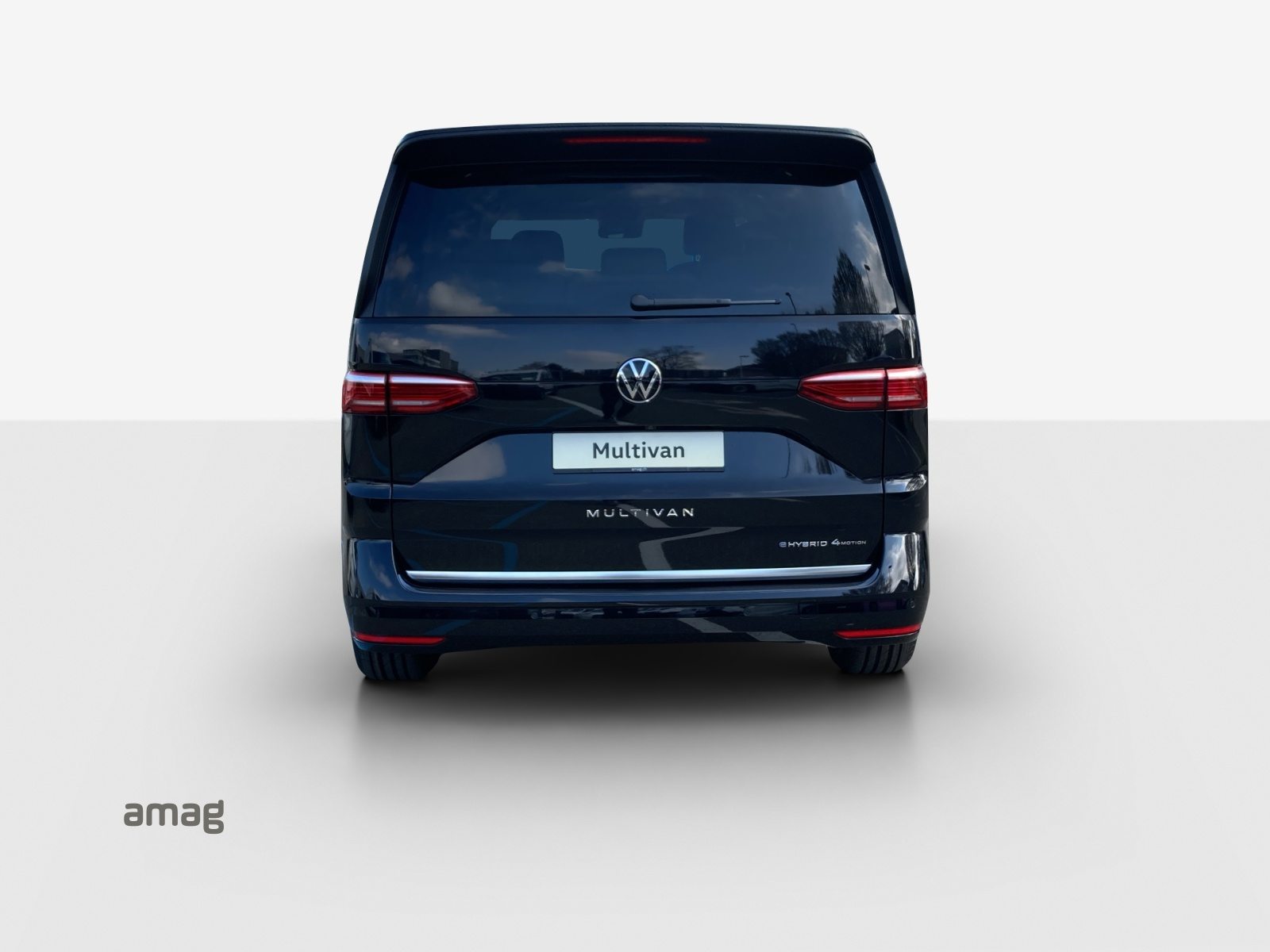 VW Multivan Style Liberty kurz, Full-Hybrid Petrol/Electric, New car, Automatic - 4