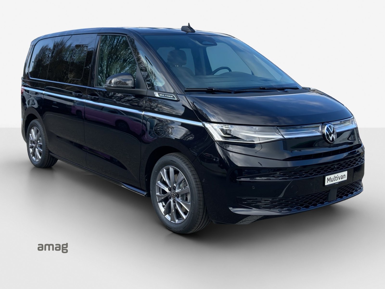 VW Multivan Style Liberty kurz, Full-Hybrid Petrol/Electric, New car, Automatic - 6