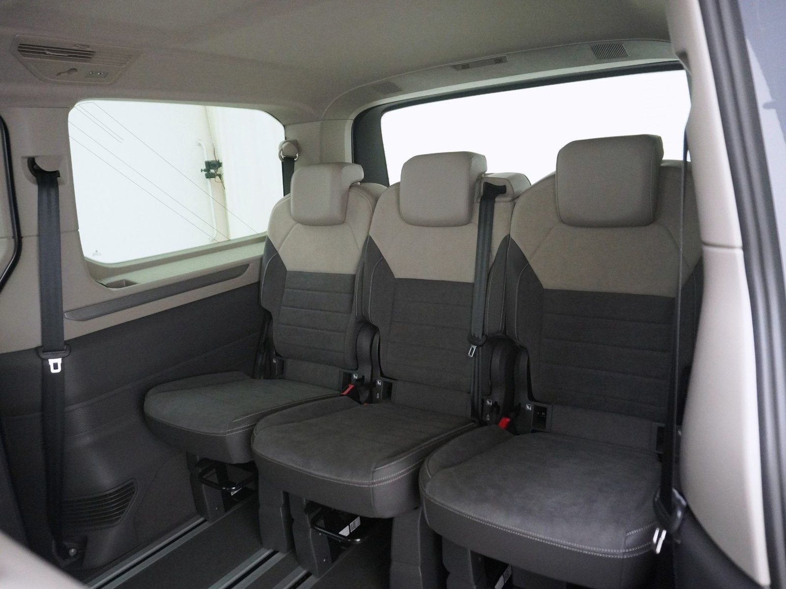 VW Multivan lang 1.5 TSI eHybrid Life Edition 4Motion DSG, Plug-in-Hybrid Benzin/Elektro, Neuwagen, Automatik - 7