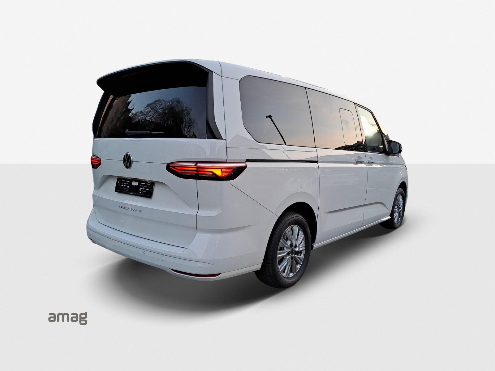 VW Multivan Liberty kurz, Diesel, New car, Automatic - 4
