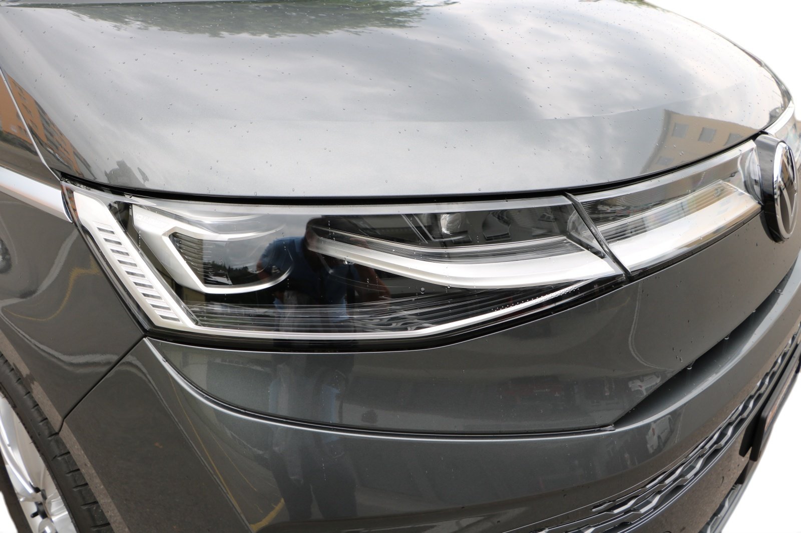 VW Multivan 1.5 eHybrid kurz Style 4Motion DSG, Plug-in-Hybrid Benzin/Elektro, Neuwagen, Automatik - 5