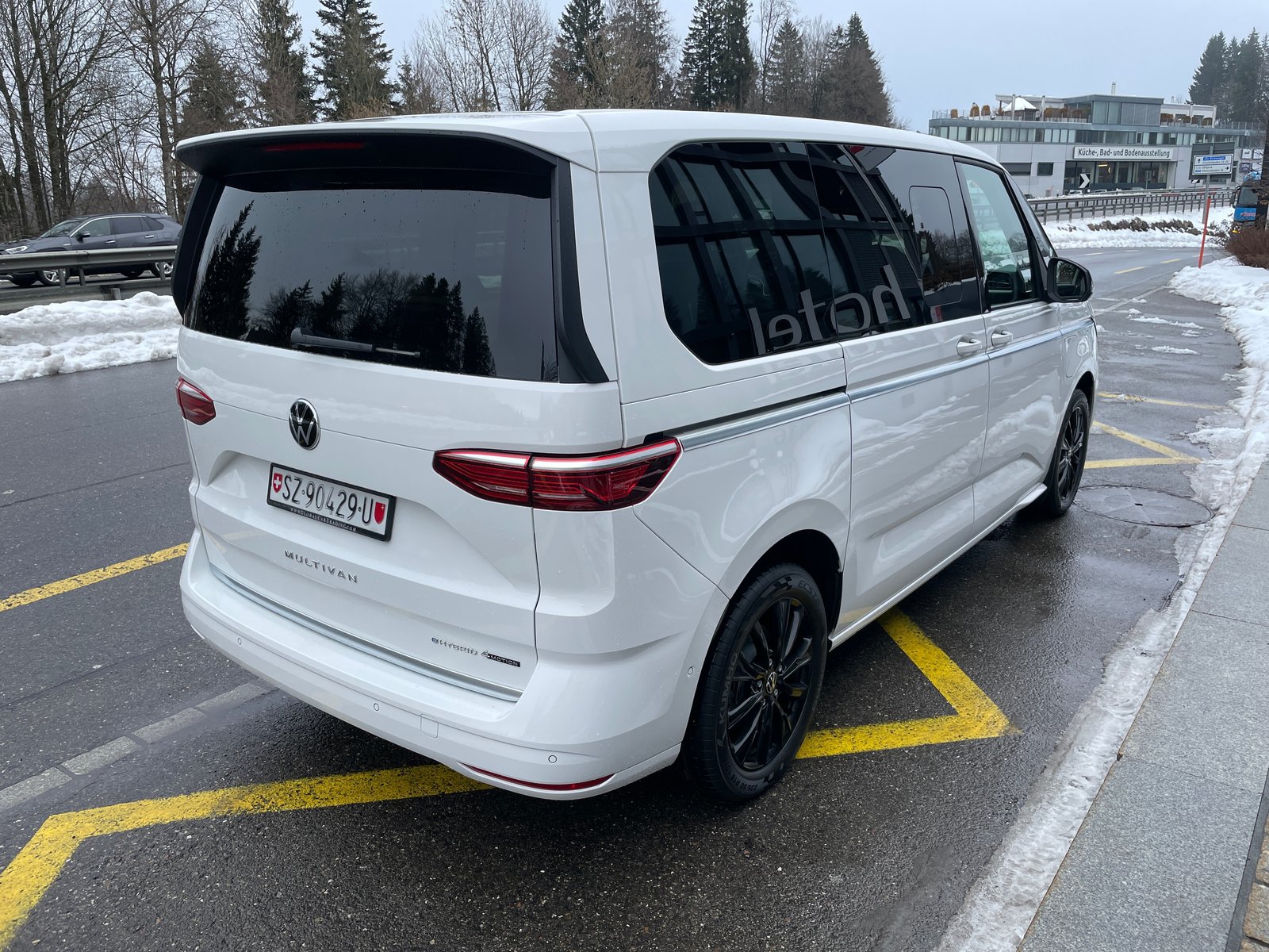 VW Multivan 1.5 eHybrid Style 4Motion DSG, Plug-in-Hybrid Petrol/Electric, New car, Automatic - 6