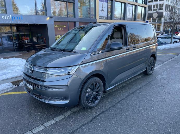 VW Multivan 1.5 eHybrid Style 4Motion DSG, Plug-in-Hybrid Petrol/Electric, New car, Automatic