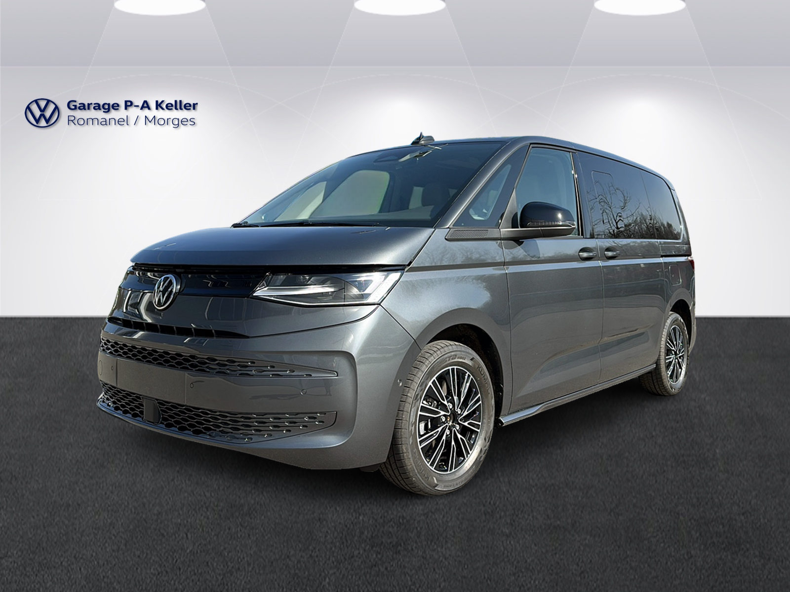 VW Multivan Liberty kurz, Voll-Hybrid Benzin/Elektro, Neuwagen, Automatik