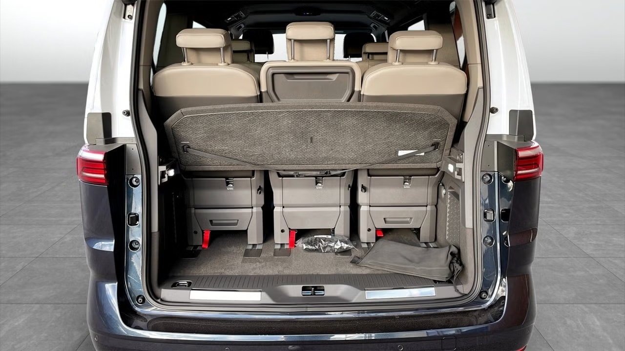 VW Multivan 1.5 eHybrid Style 4Motion DSG 7 Sitzer, Plug-in-Hybrid Benzina/Elettrica, Auto nuove, Automatico - 7
