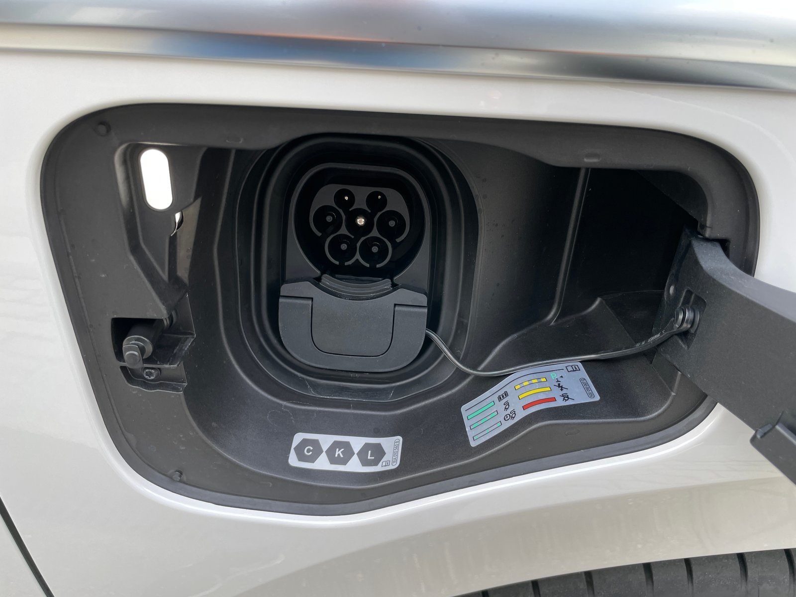 VW Multivan 1.5 eHybrid Style 4Motion DSG, Plug-in-Hybrid Petrol/Electric, New car, Automatic - 5