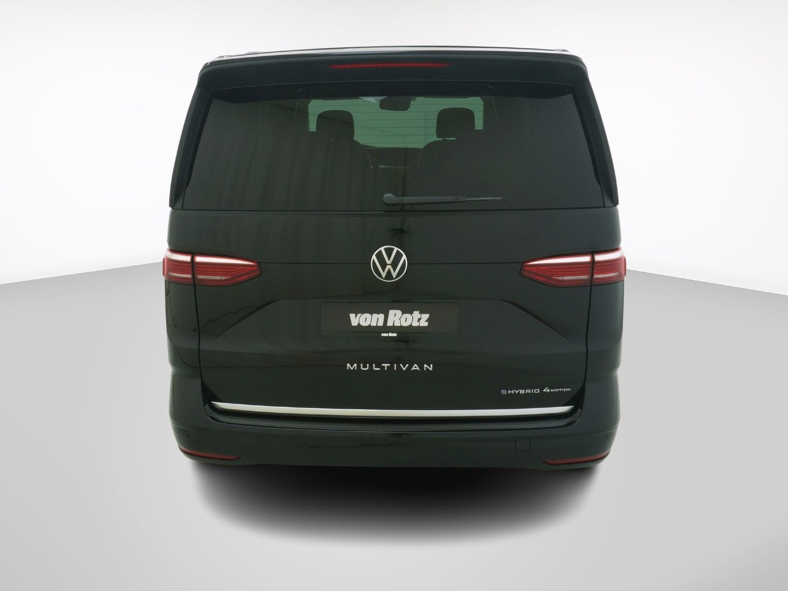 VW Multivan 1.5 TSI eHybrid Style DSG 4motion, Plug-in-Hybrid Petrol/Electric, New car, Automatic - 3