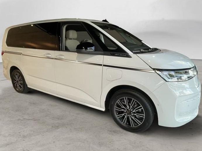 VW Multivan 1.5 eHybrid Style Lang DSG, Plug-in-Hybrid Petrol/Electric, New car, Automatic