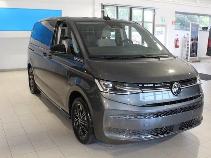 VW Multivan 1.5 eHybrid Life 4Motion DSG, Plug-in-Hybrid Petrol/Electric, New car, Automatic