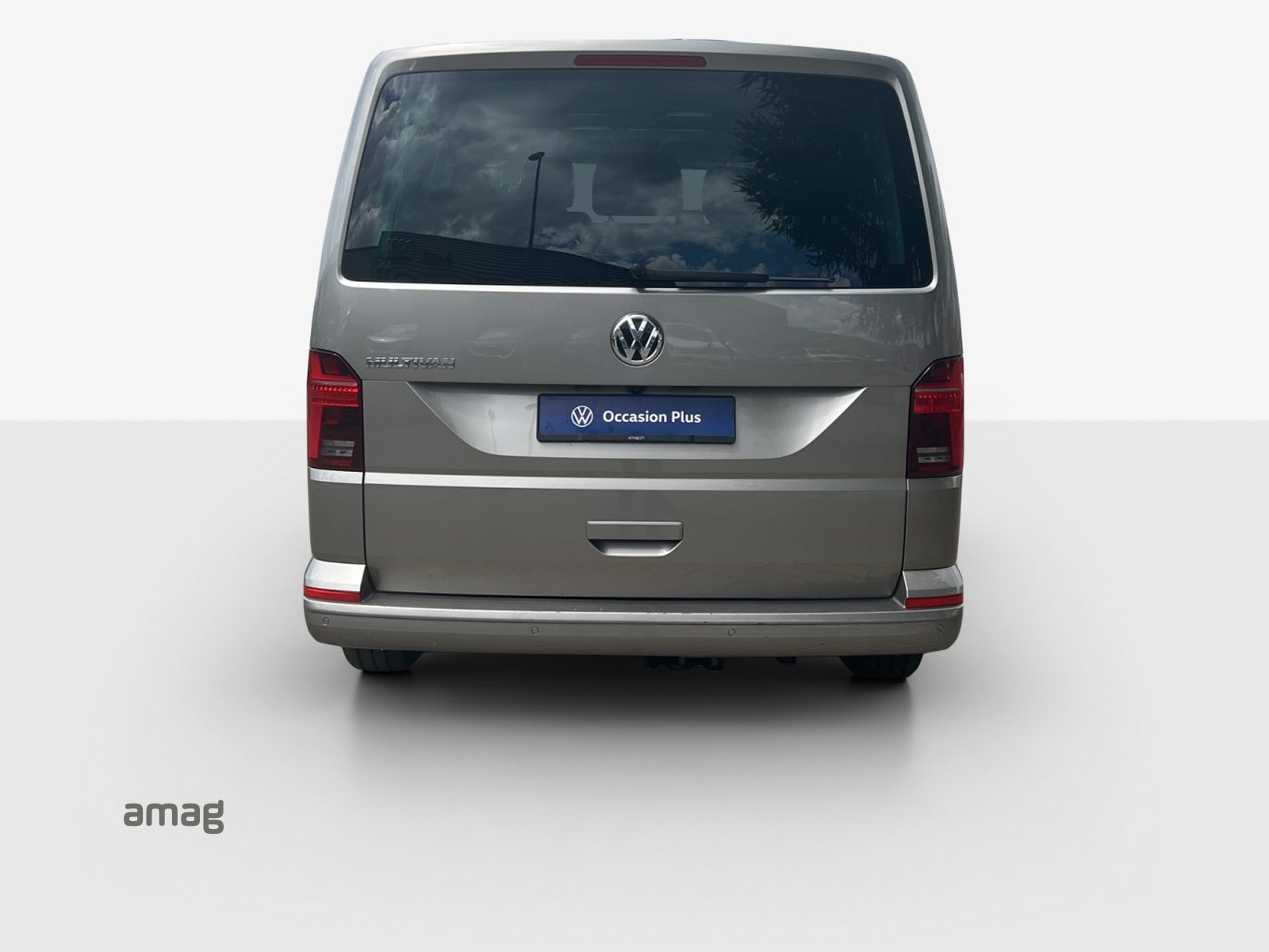 VW Multivan 6.1 Family, Diesel, Second hand / Used, Automatic - 4
