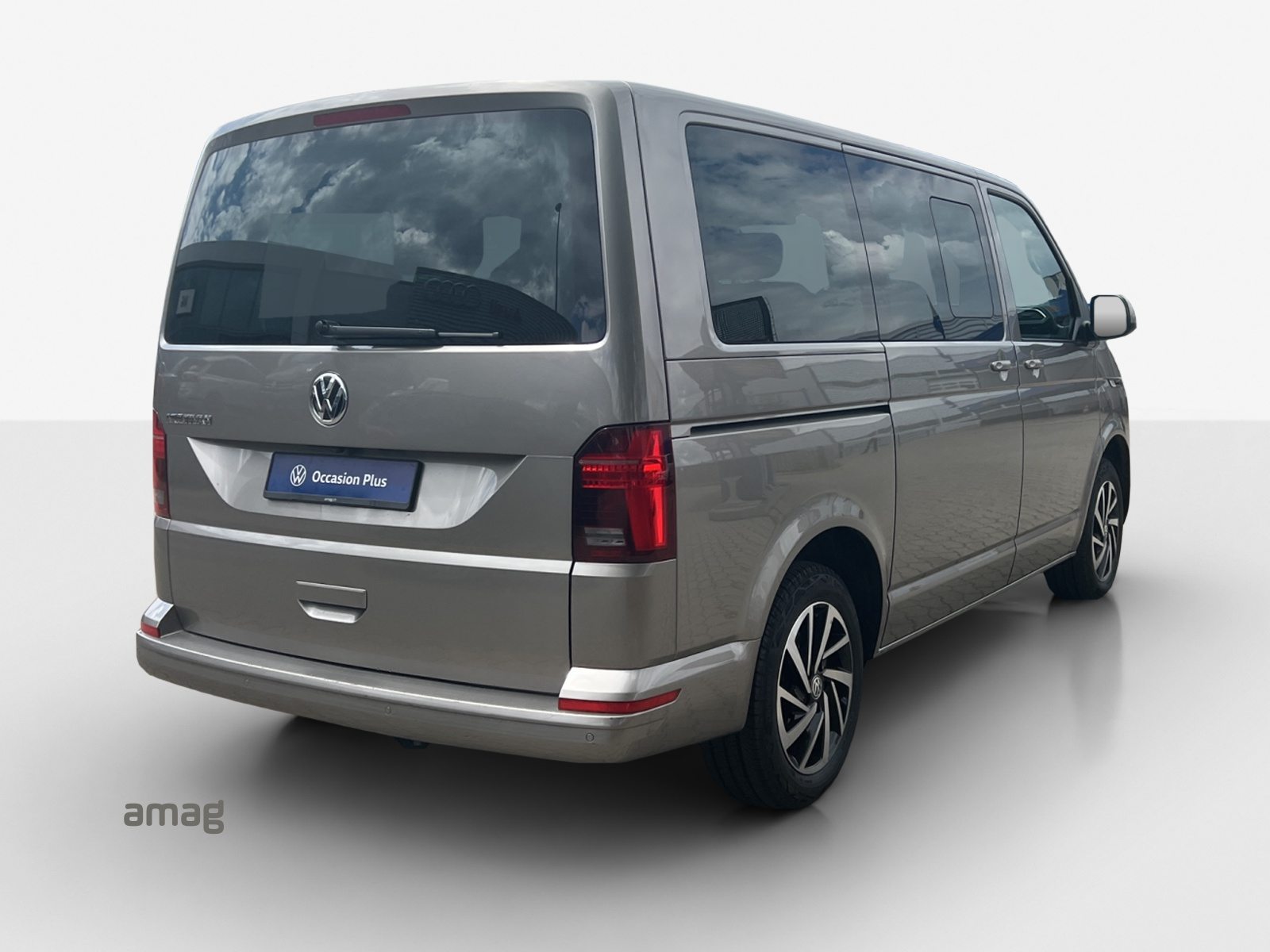 VW Multivan 6.1 Family, Diesel, Second hand / Used, Automatic - 5