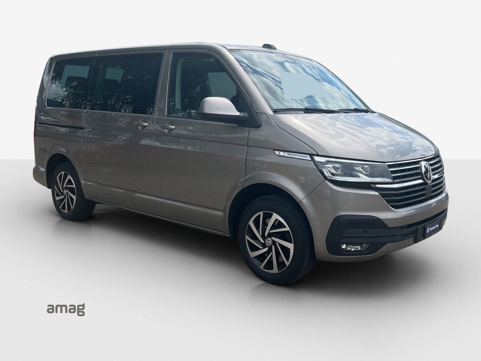 VW Multivan 6.1 Family, Diesel, Second hand / Used, Automatic - 6