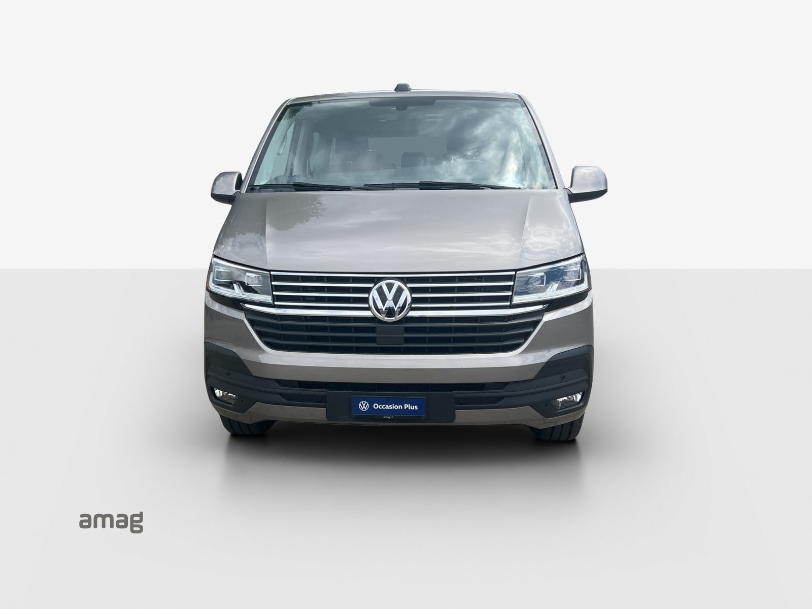 VW Multivan 6.1 Family, Diesel, Second hand / Used, Automatic - 7