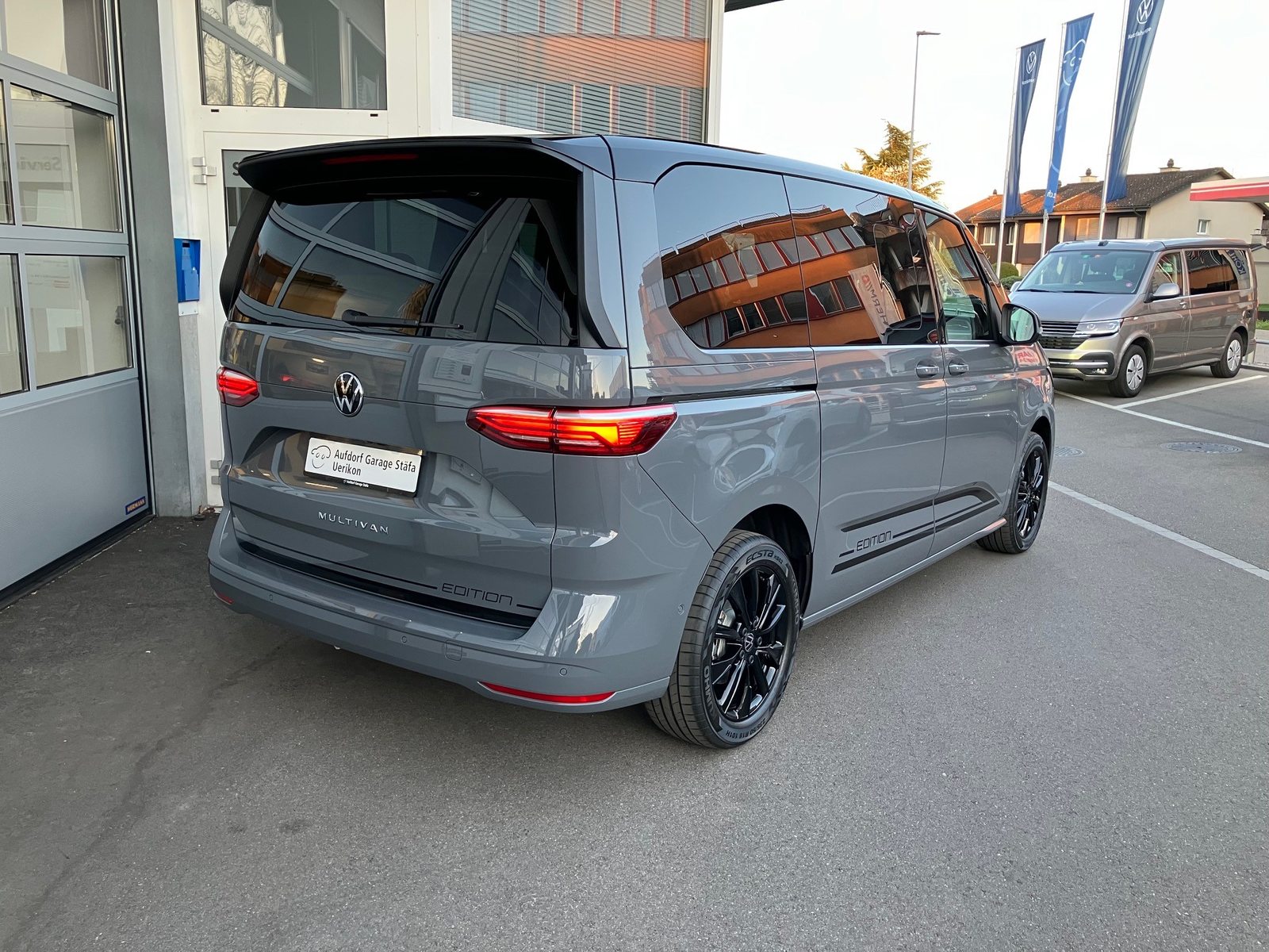 VW Multivan Life Edition kurz, Diesel, Occasioni / Usate, Automatico - 3