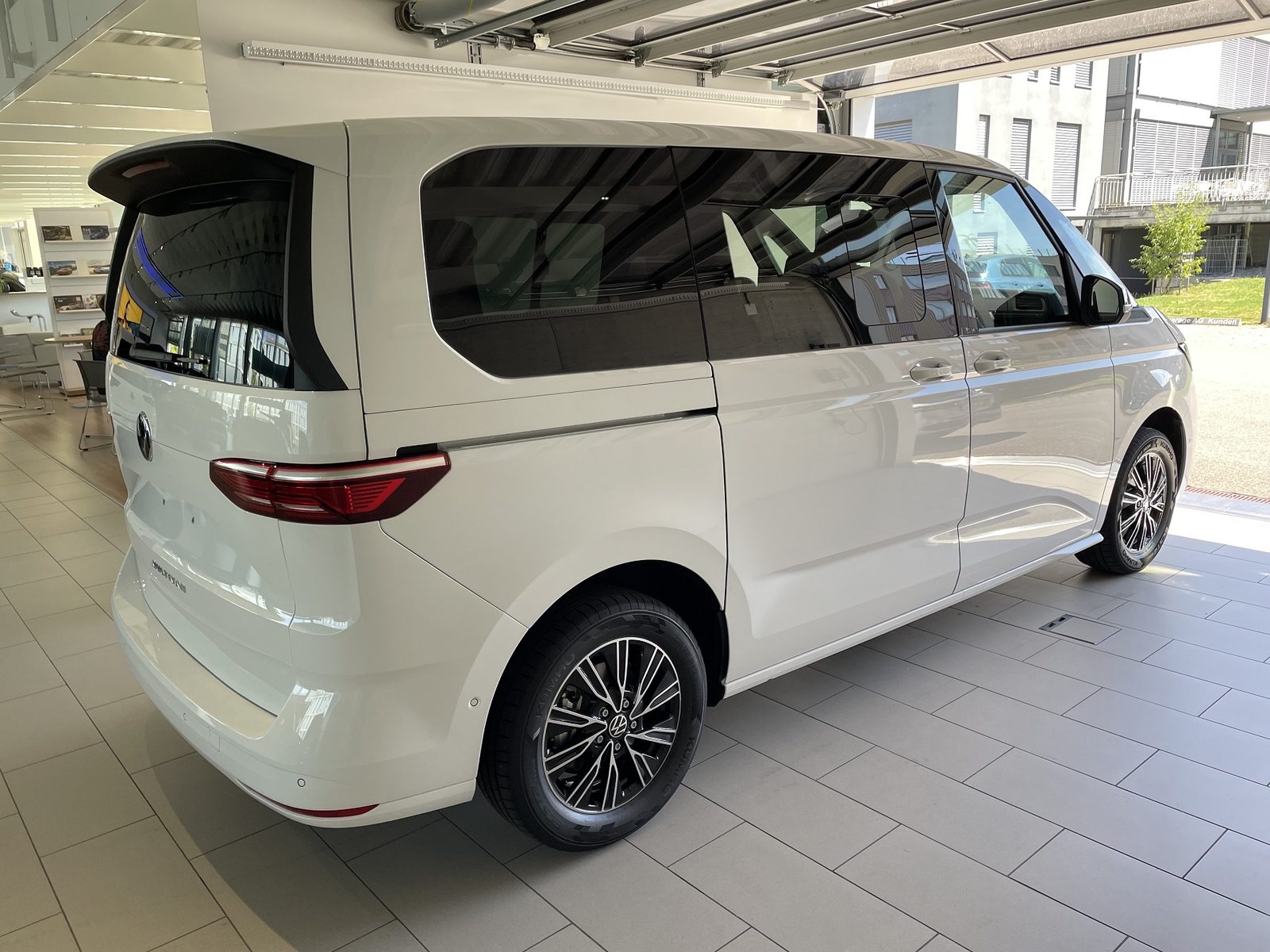 VW Multivan Liberty kurz, Essence, Occasion / Utilisé, Automatique - 2