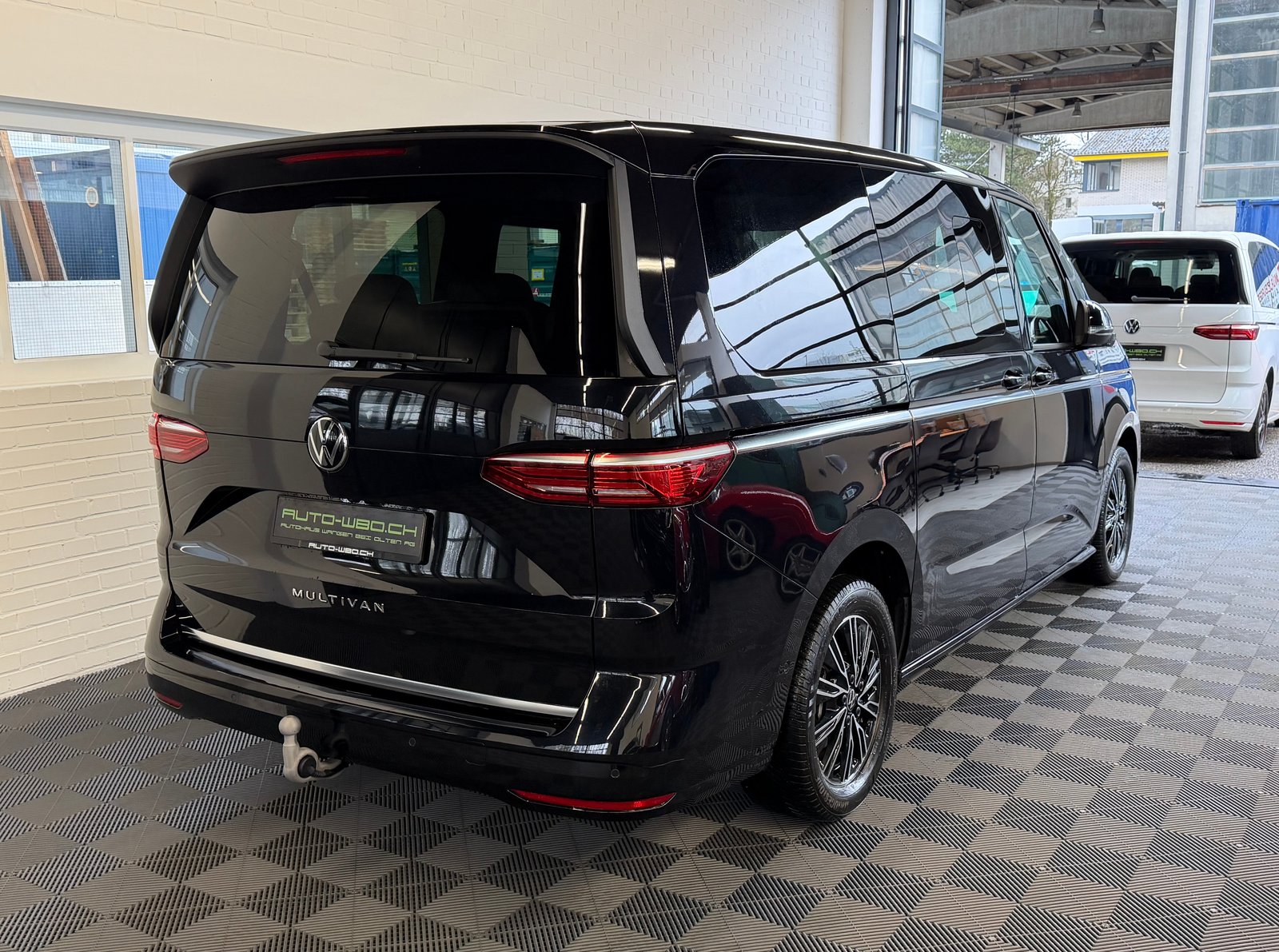 VW Multivan 2.0 TDI 150 PS Style DSG Lang + LEDER I AHK 2000, Diesel, Occasion / Gebraucht, Automatik - 3