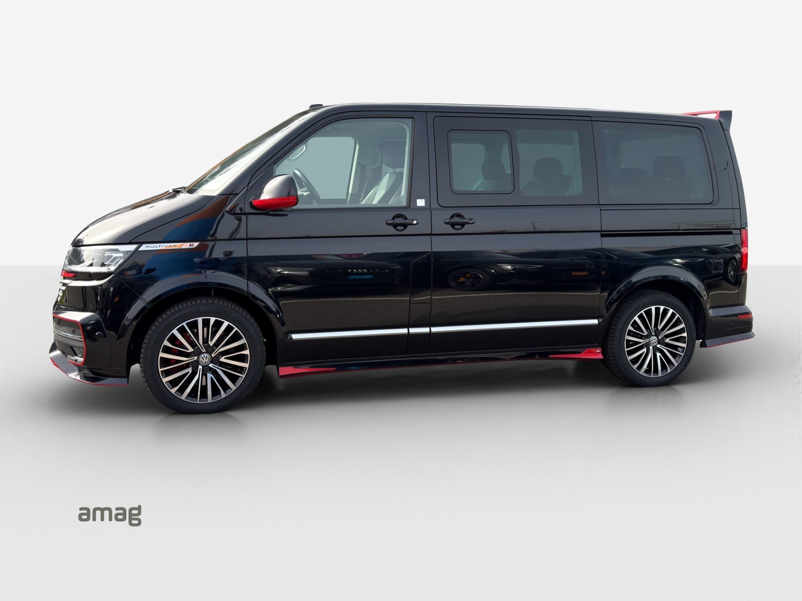 VW Multivan 6.1 Highline Liberty, Diesel, Second hand / Used, Automatic - 2