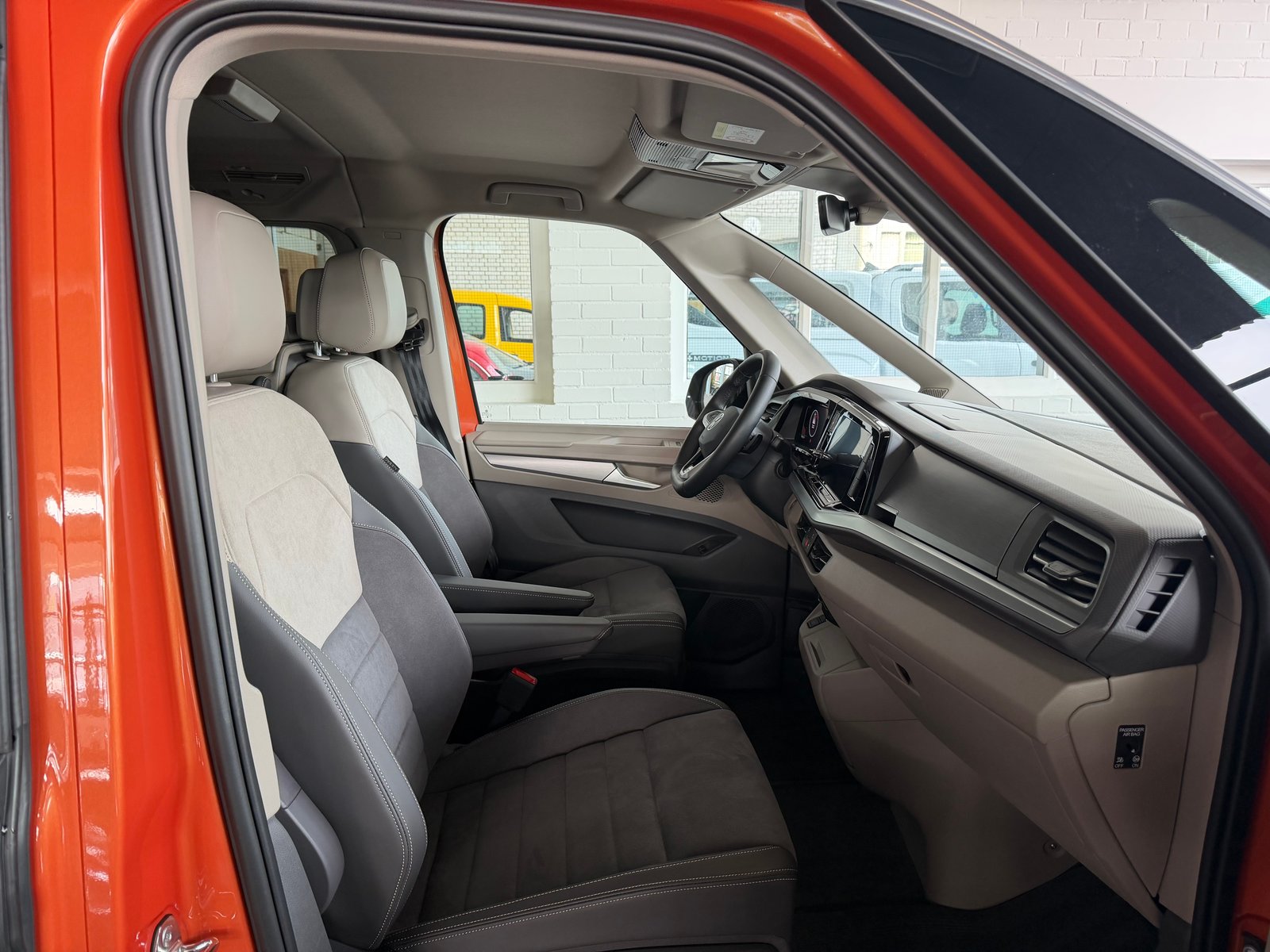VW Multivan 1.5 eHybrid '' GOAL EDITION '' Life 4Motion 4X4, Plug-in-Hybrid Benzina/Elettrica, Occasioni / Usate, Automatico - 7