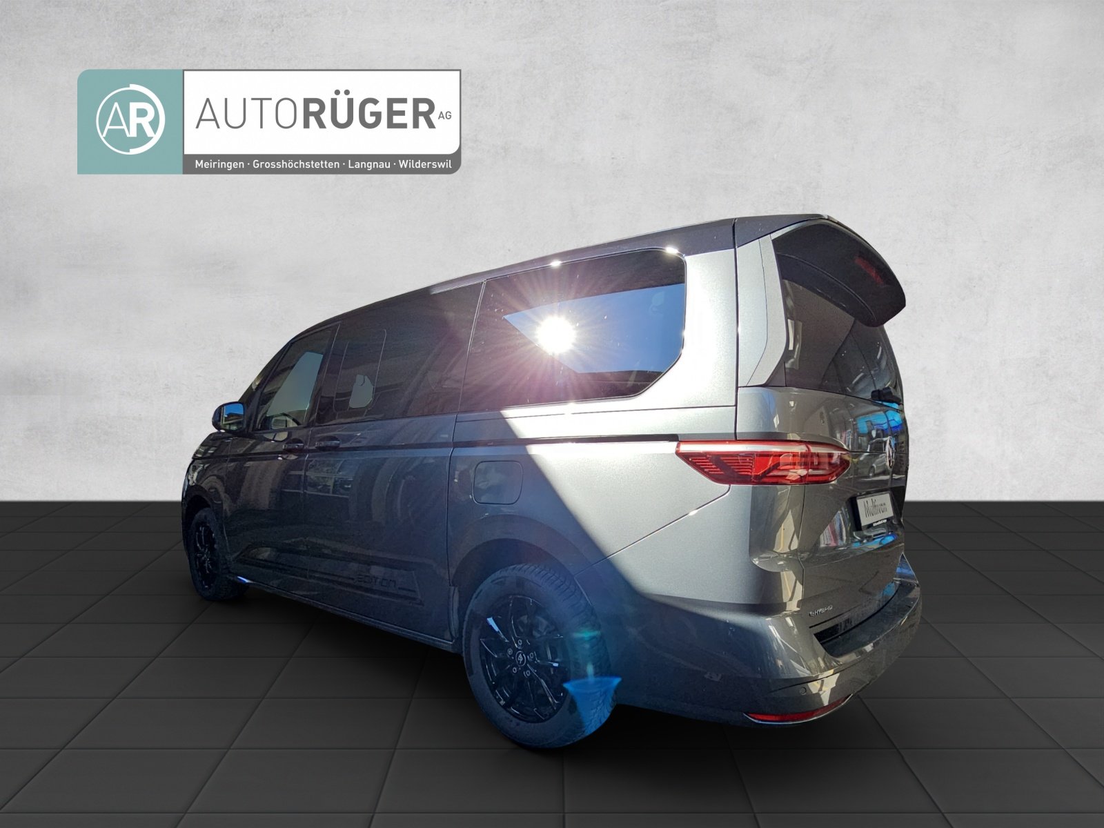 VW Multivan 1.4 eHybrid Life DSG Lang, Hybride Rechargeable Essence/Électricité, Occasion / Utilisé, Automatique - 4