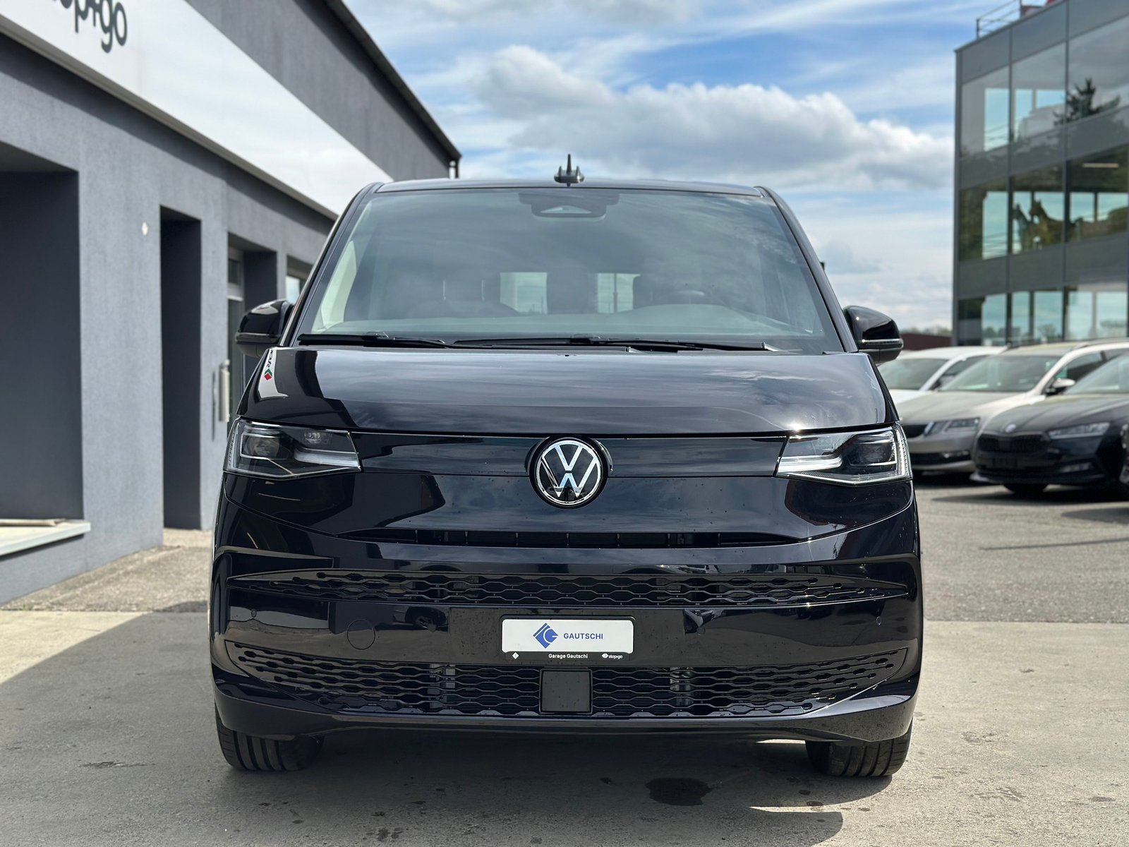 VW Multivan 1.5 eHybrid Style 4Motion DSG, Plug-in-Hybrid Benzin/Elektro, Occasion / Gebraucht, Automatik - 2