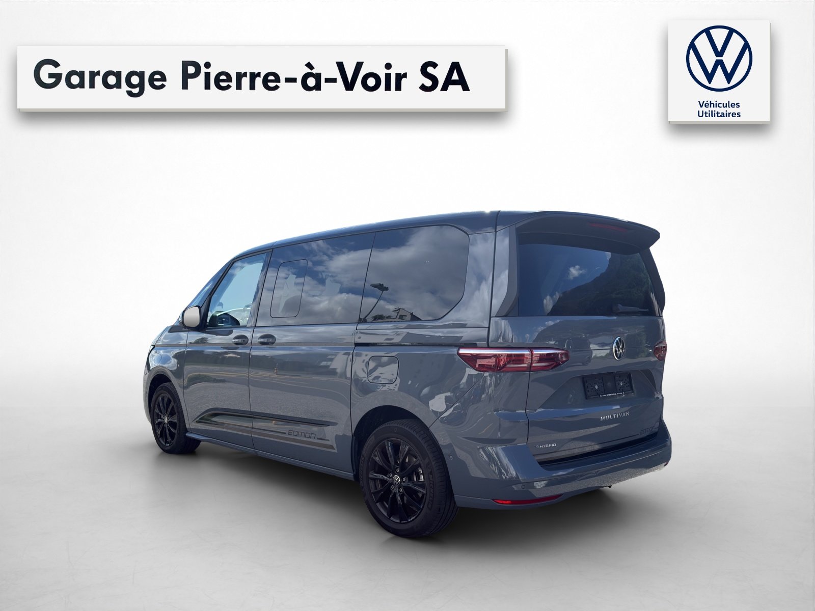VW Multivan 1.4 eHybrid Life Edition DSG, Plug-in-Hybrid Petrol/Electric, Second hand / Used, Automatic - 3