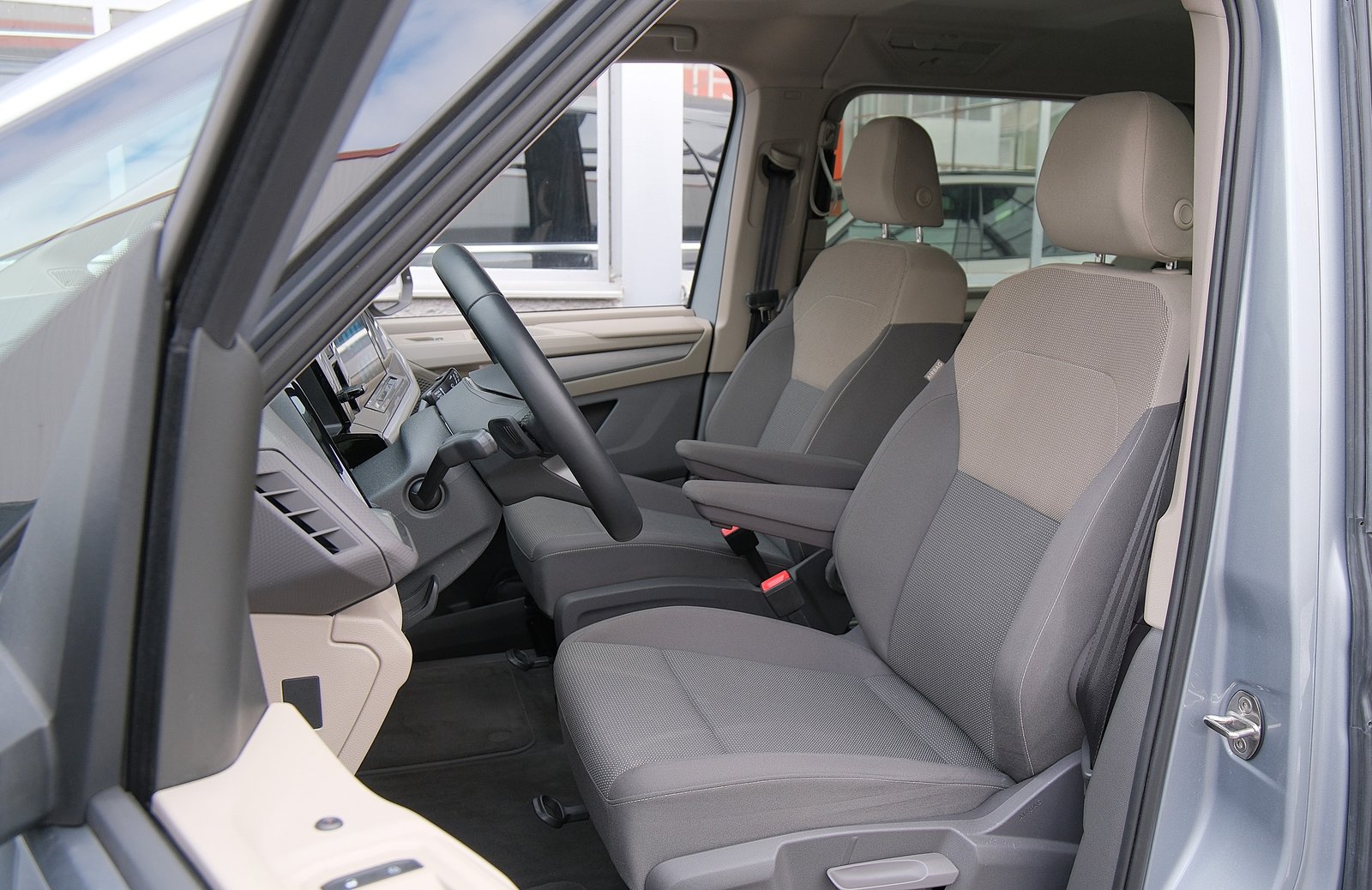 VW Multivan 2.0 TDI Life DSG Lang, Diesel, Occasioni / Usate, Automatico - 4