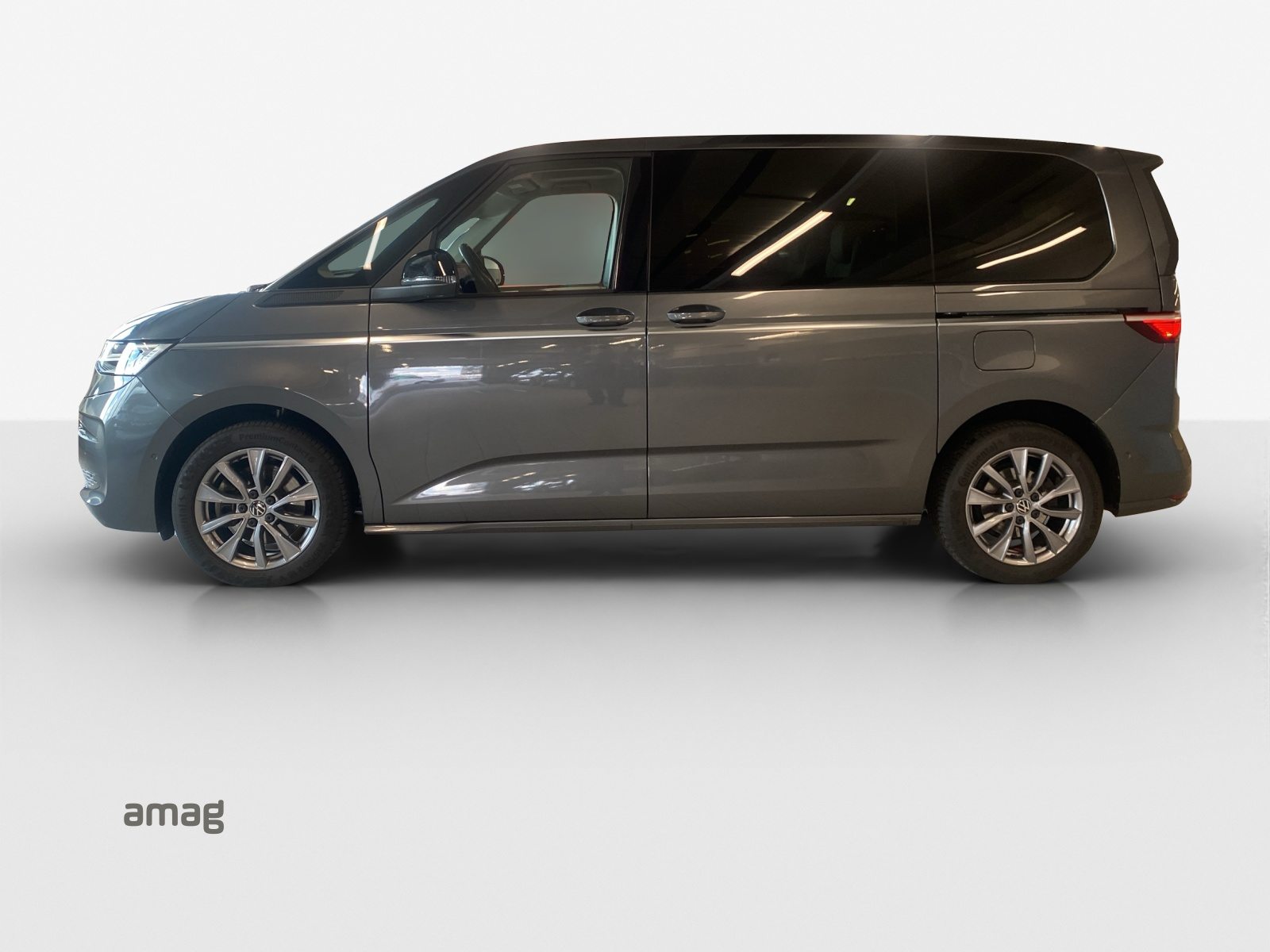 VW New Multivan Style Energetic kurz, Full-Hybrid Petrol/Electric, Second hand / Used, Automatic - 2