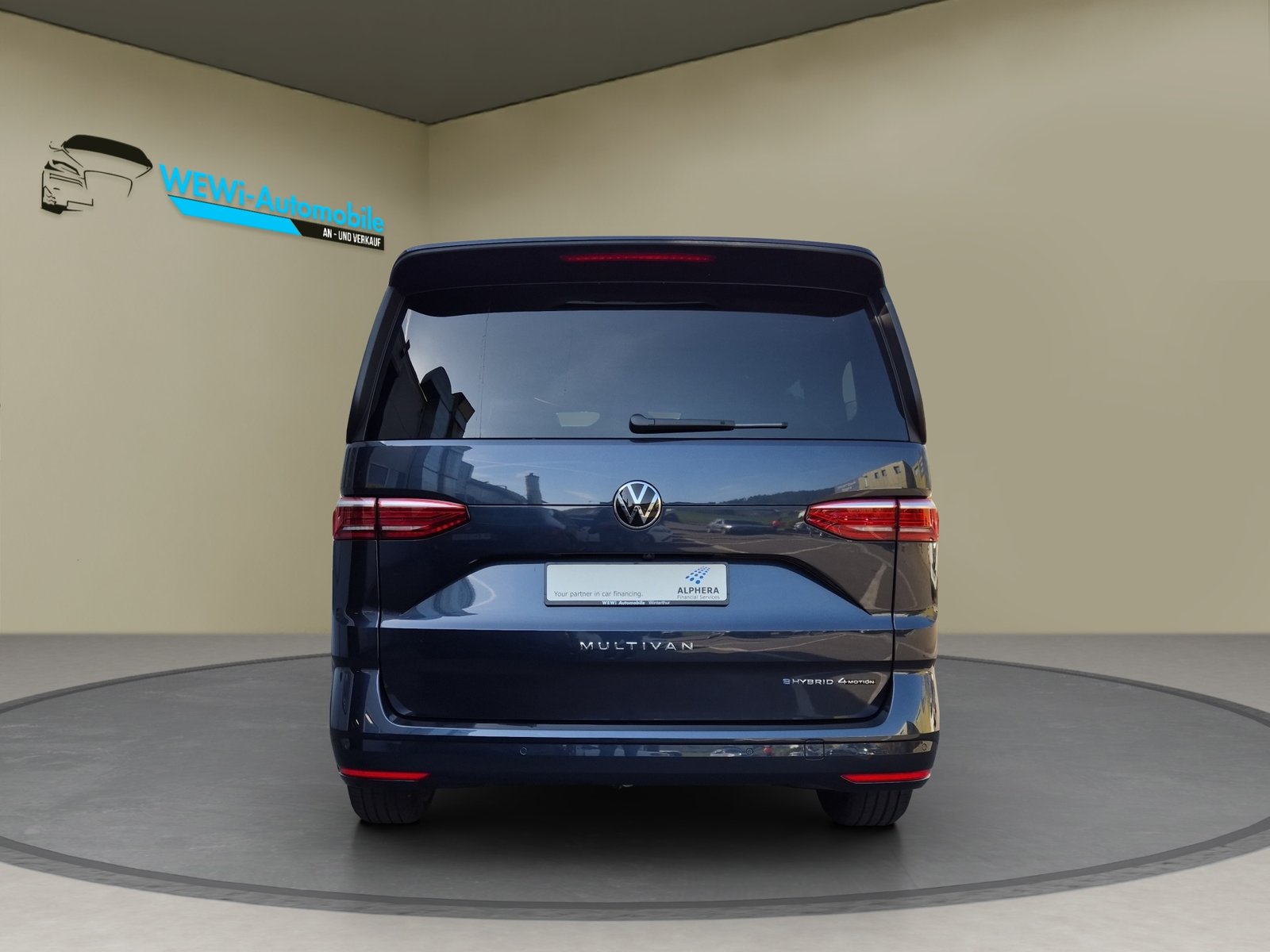 VW Multivan 1.5 eHybrid 4Motion DSG, Plug-in-Hybrid Petrol/Electric, Second hand / Used, Automatic - 4