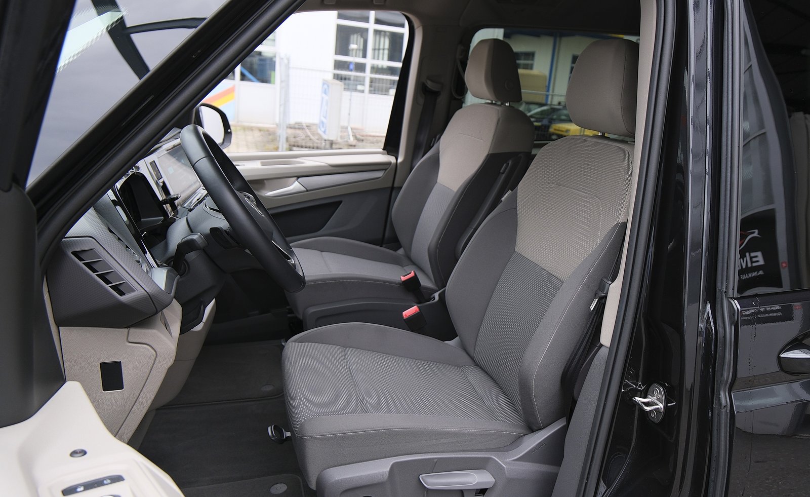 VW Multivan 2.0 TDI Life DSG Lang 8 Sitze, Diesel, Second hand / Used, Automatic - 4