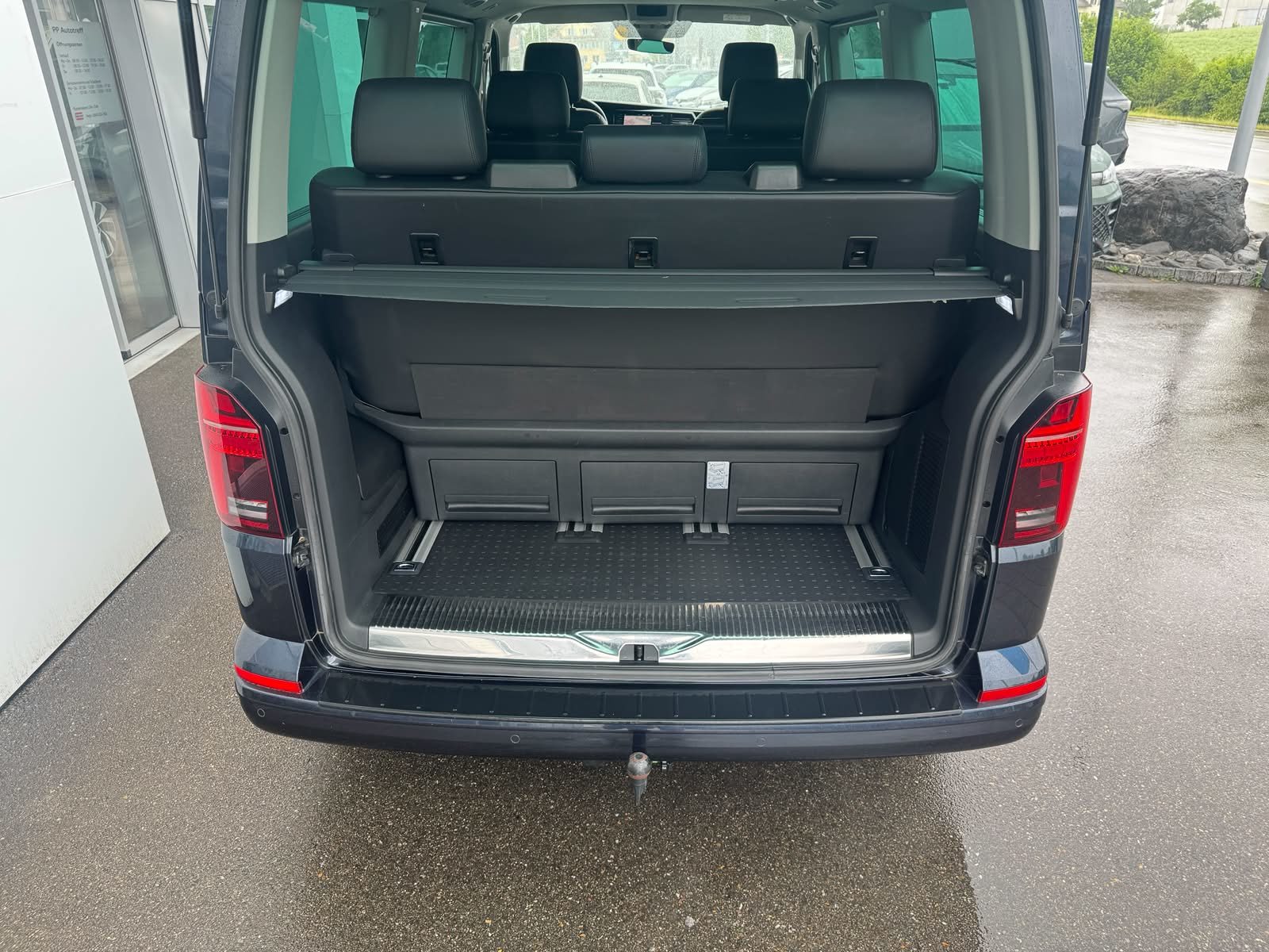 VW Multivan 6.1 Highline, Diesel, Occasion / Utilisé, Automatique - 6