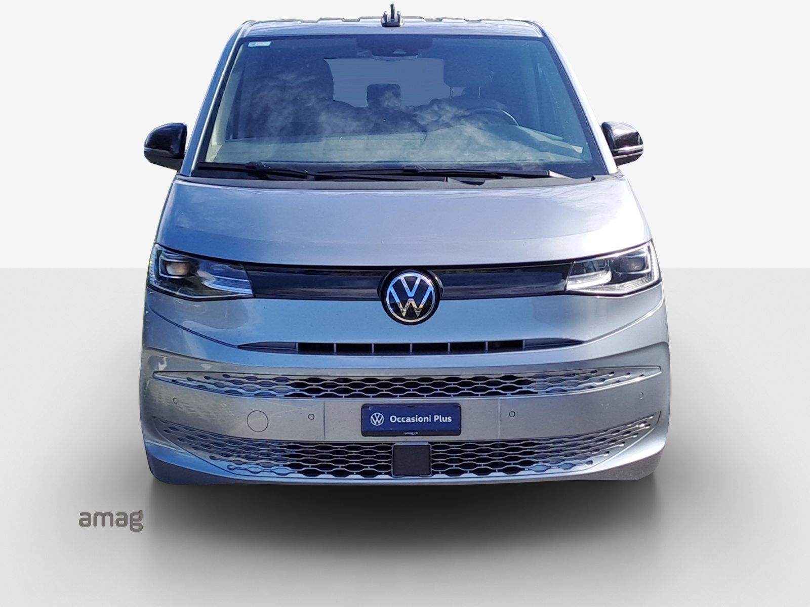 VW New Multivan kurz, Voll-Hybrid Benzin/Elektro, Occasion / Gebraucht, Automatik - 7