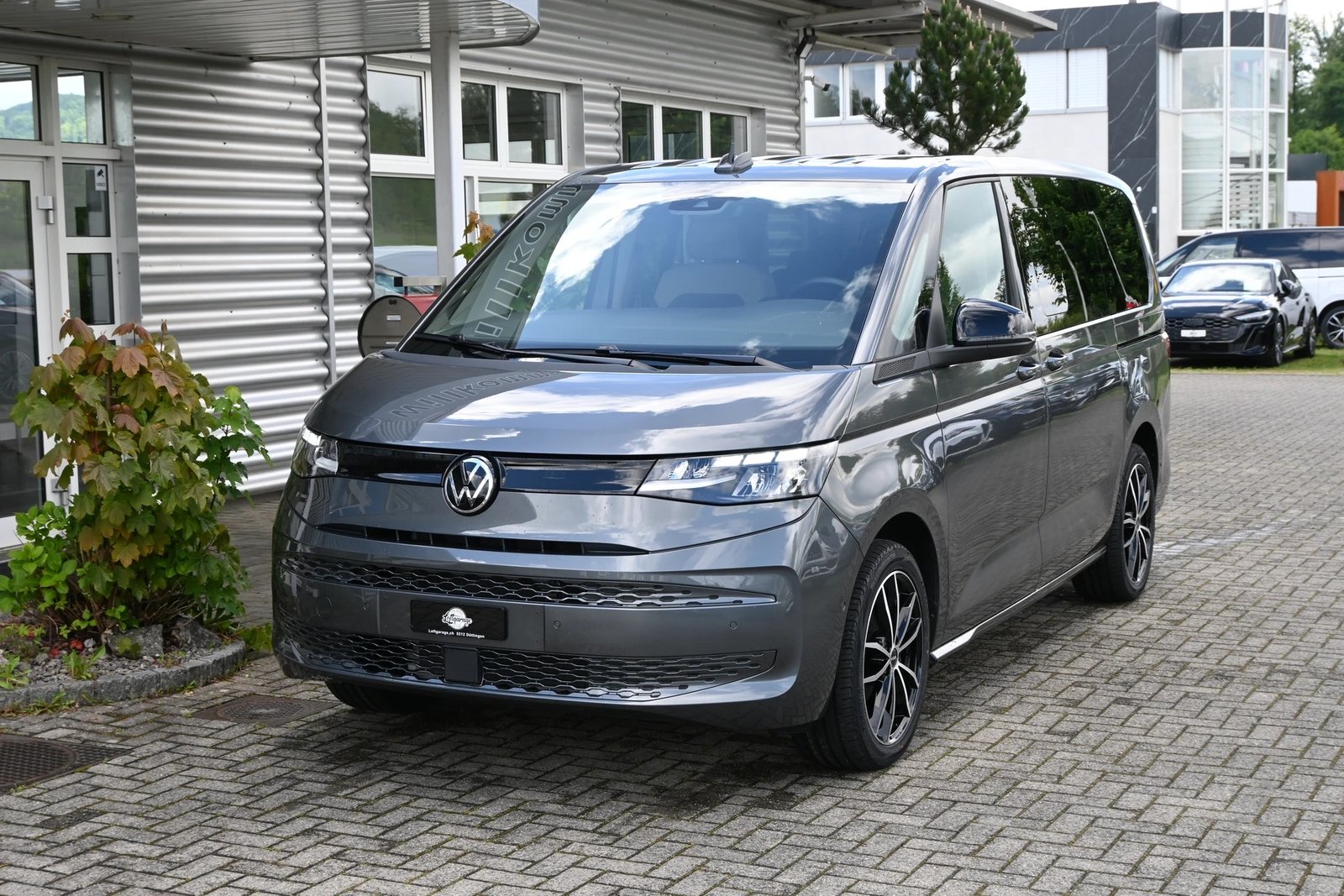 VW Multivan 2.0 TDI DSG Lang 7-Plätzer + AHK 2000kg + Stand, Diesel, Occasion / Gebraucht, Automatik - 2