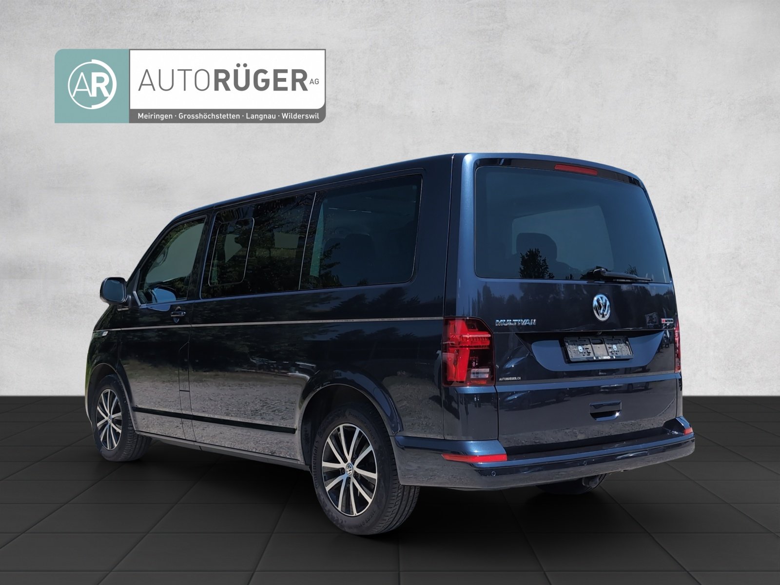 VW Multivan 6.1 Family 4x4, Diesel, Occasioni / Usate, Automatico - 4