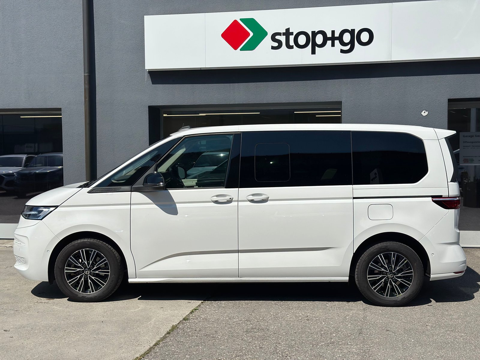 VW Multivan 1.5 eHybrid Style 4Motion DSG, Plug-in-Hybrid Benzina/Elettrica, Occasioni / Usate, Automatico - 3