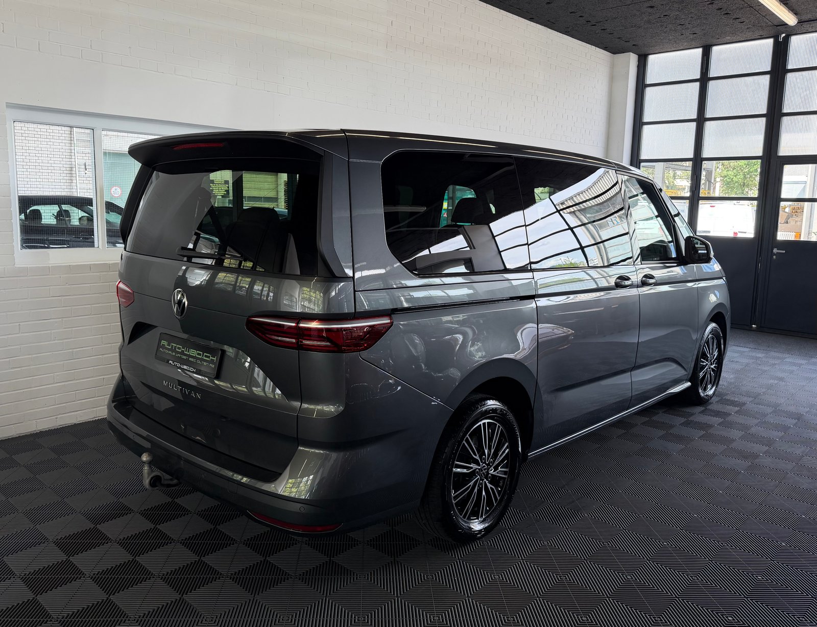 VW Multivan 2.0 TDI DSG Lang * 7 SITZE * STANDHEIZUNG * AHK, Diesel, Occasion / Gebraucht, Automatik - 3