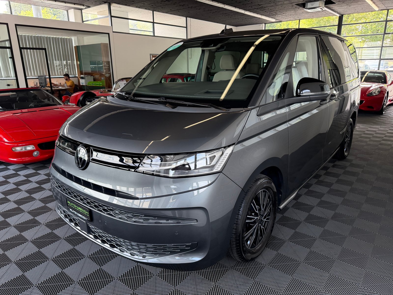 VW Multivan 2.0 TDI DSG Lang * 7 SITZE * STANDHEIZUNG * AHK, Diesel, Occasion / Gebraucht, Automatik - 6