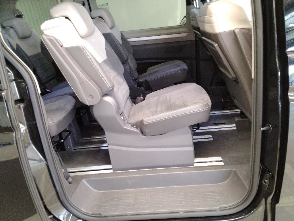 VW Multivan 2.0 TSI Life DSG mit 5 Jahre 150tkm VW Werksgara, Benzin, Occasion / Gebraucht, Automatik - 5