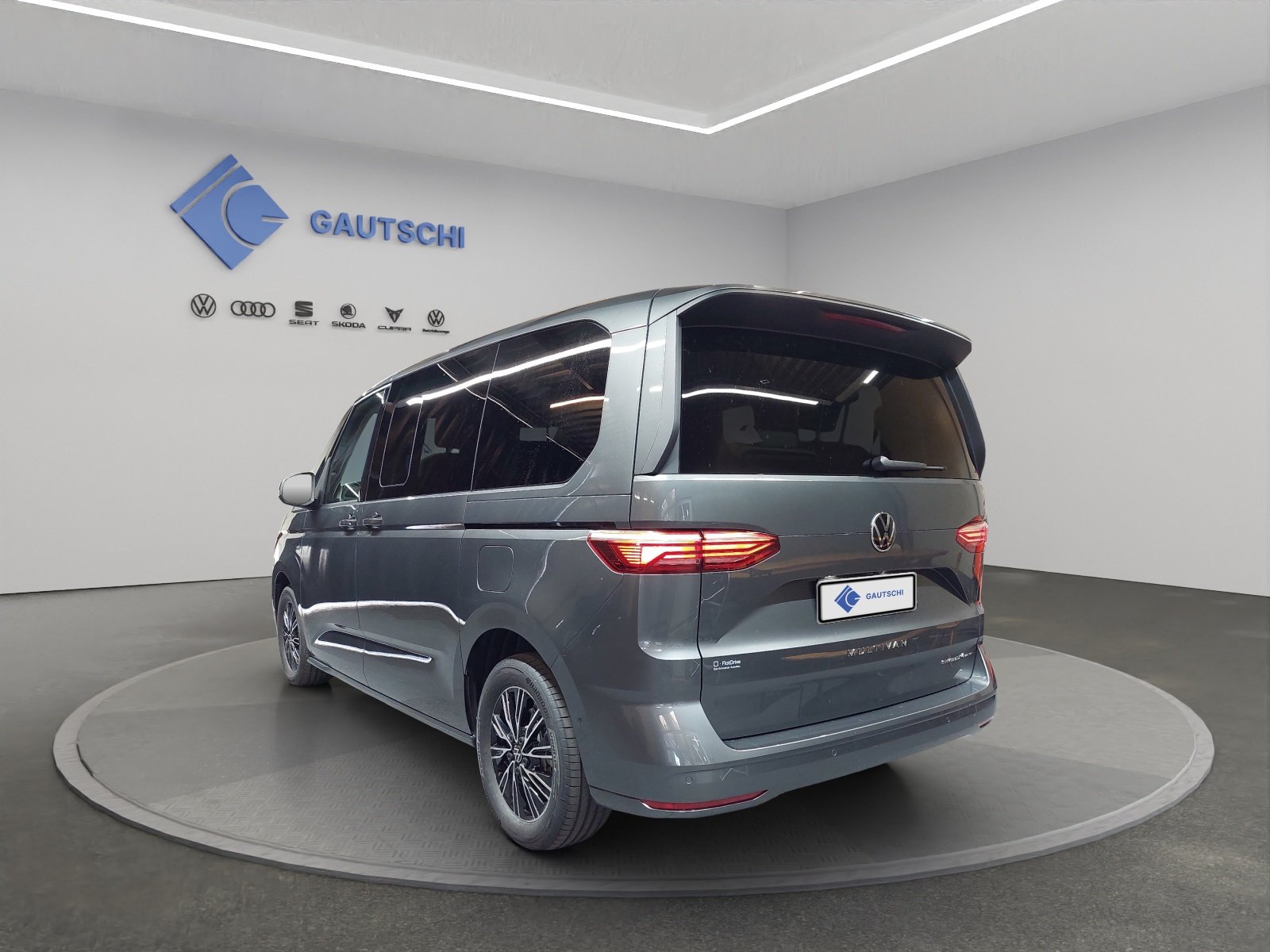 VW Multivan 1.5 eHybrid Style 4Motion DSG, Plug-in-Hybrid Benzin/Elektro, Occasion / Gebraucht, Automatik - 3