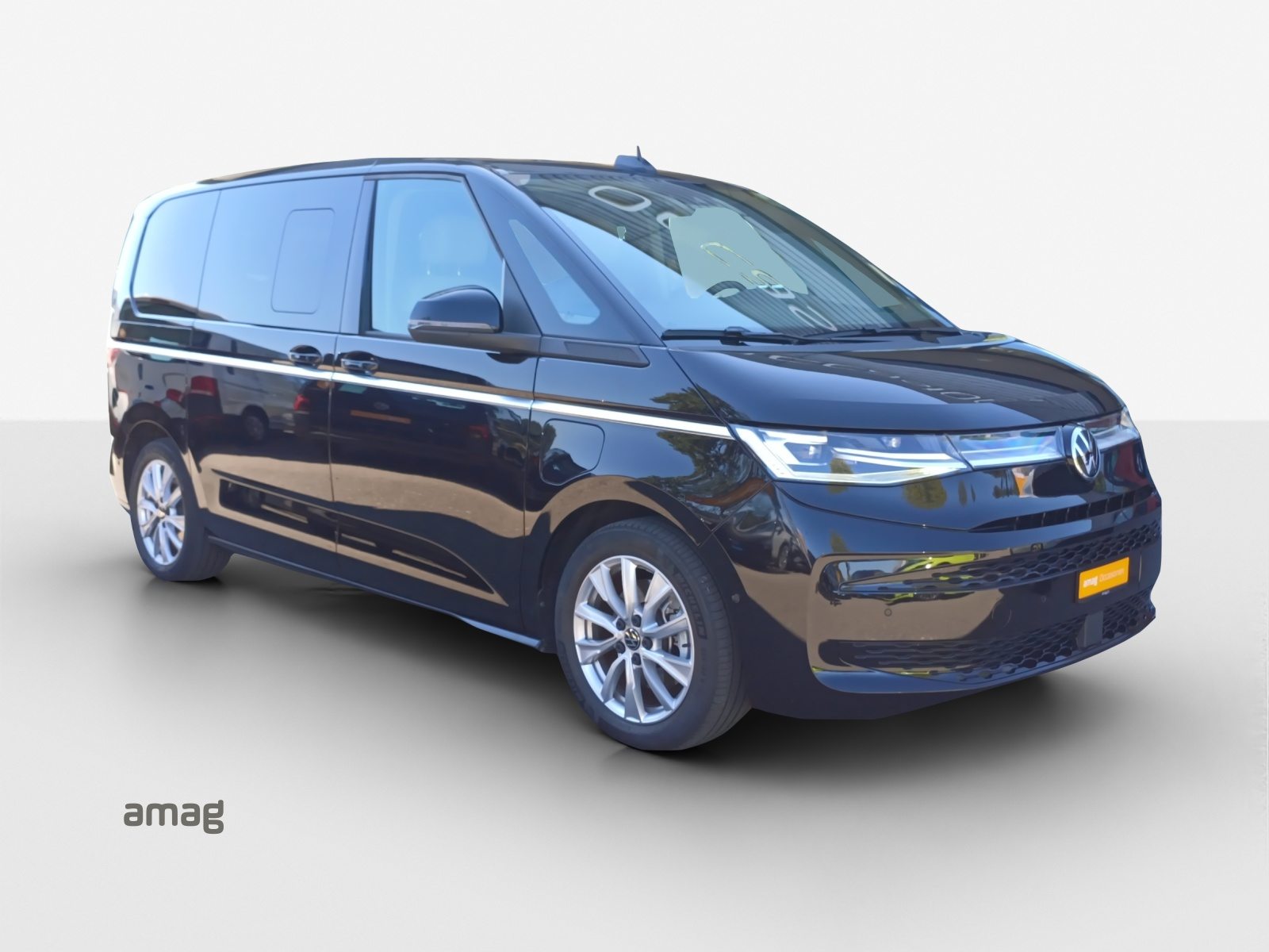 VW New Multivan Style Liberty kurz, Voll-Hybrid Benzin/Elektro, Occasion / Gebraucht, Automatik - 7