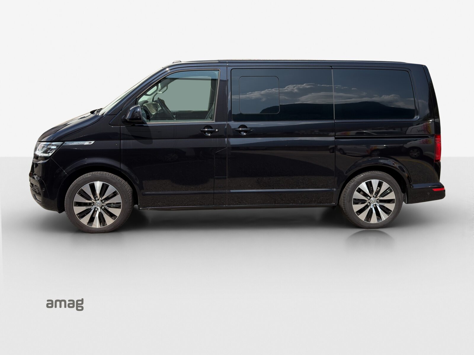 VW Multivan 6.1 Highline Liberty, Diesel, Occasion / Gebraucht, Automatik - 2